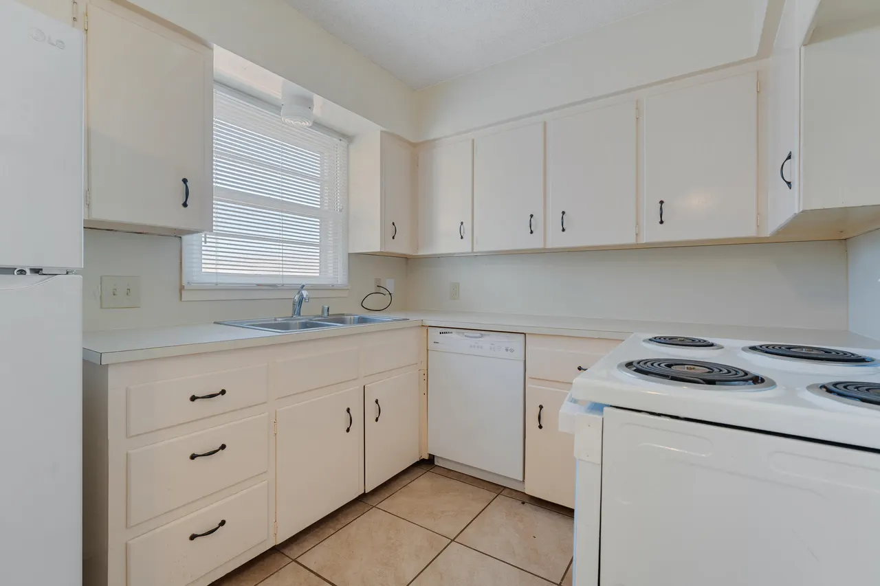 Photo 17 — 4422 47th Street, Lubbock, TX 79414
