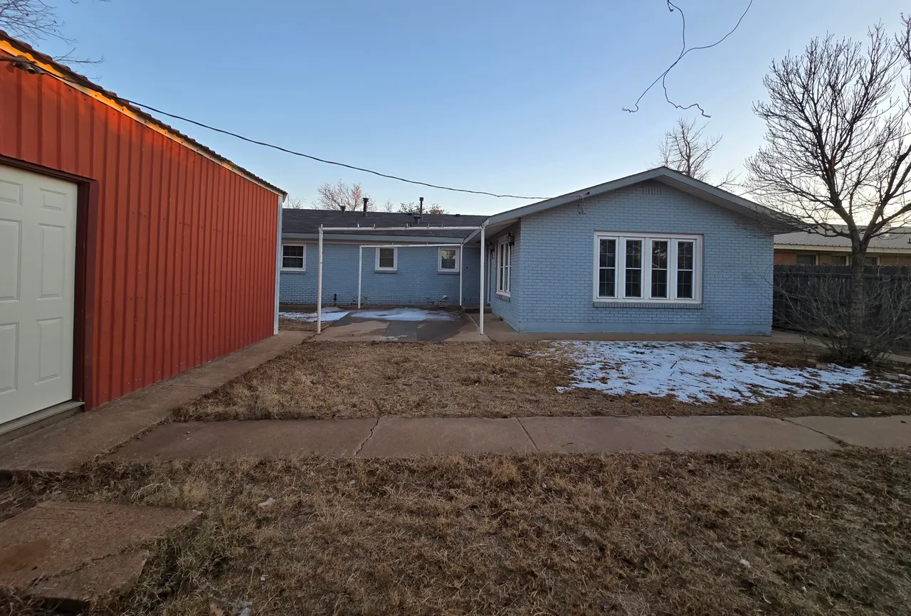 Photo 27 — 2212 S 1st Place, Lamesa, TX 79331