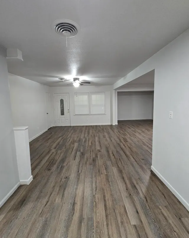 Photo 7 — 2212 S 1st Place, Lamesa, TX 79331