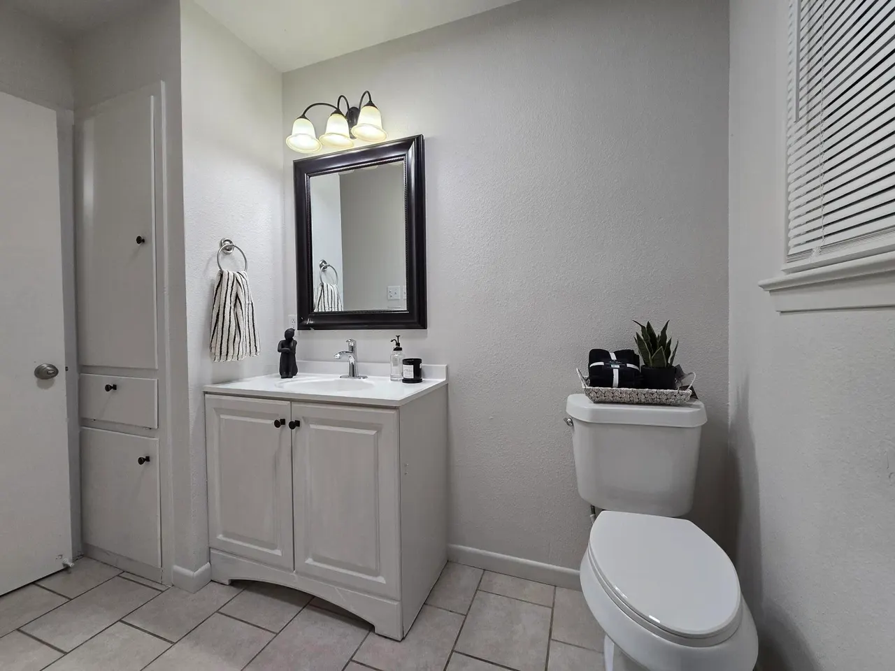 Photo 8 — 2212 S 1st Place, Lamesa, TX 79331