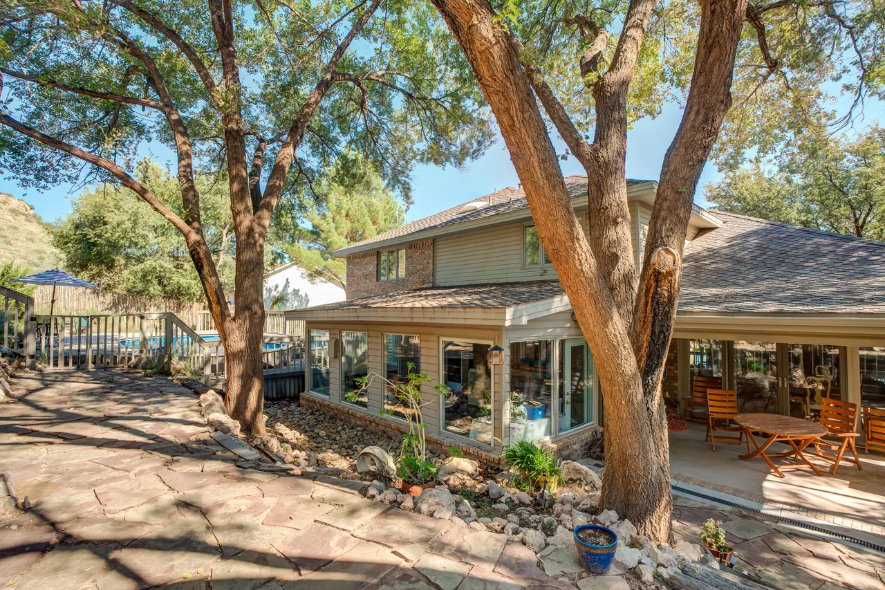 Photo 3 — 109 S Lakeshore Drive, Ransom Canyon, TX 79366