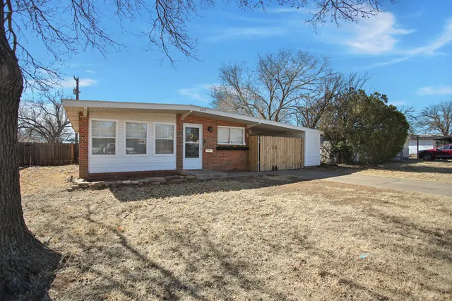 Photo 2 — 2519 62nd Street, Lubbock, TX 79413
