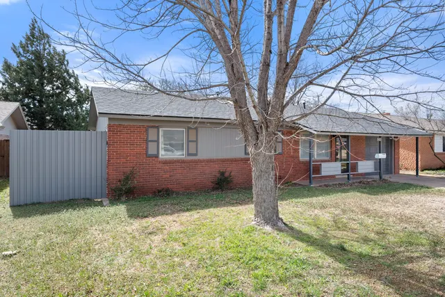 Photo 4 — 5421 43rd Street, Lubbock, TX 79414
