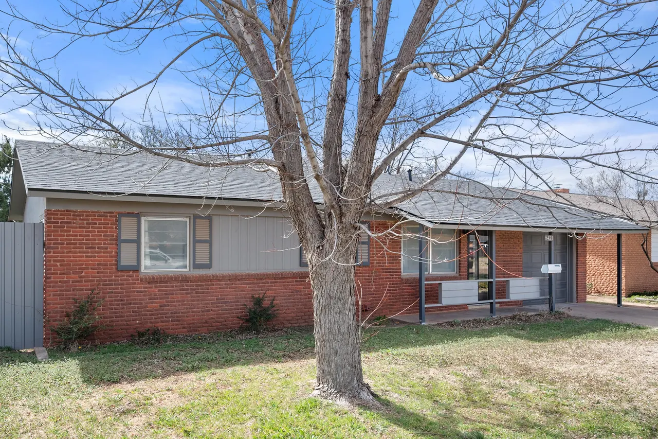 Photo 5 — 5421 43rd Street, Lubbock, TX 79414