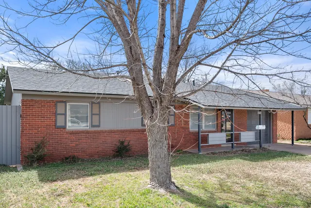 Photo 5 — 5421 43rd Street, Lubbock, TX 79414