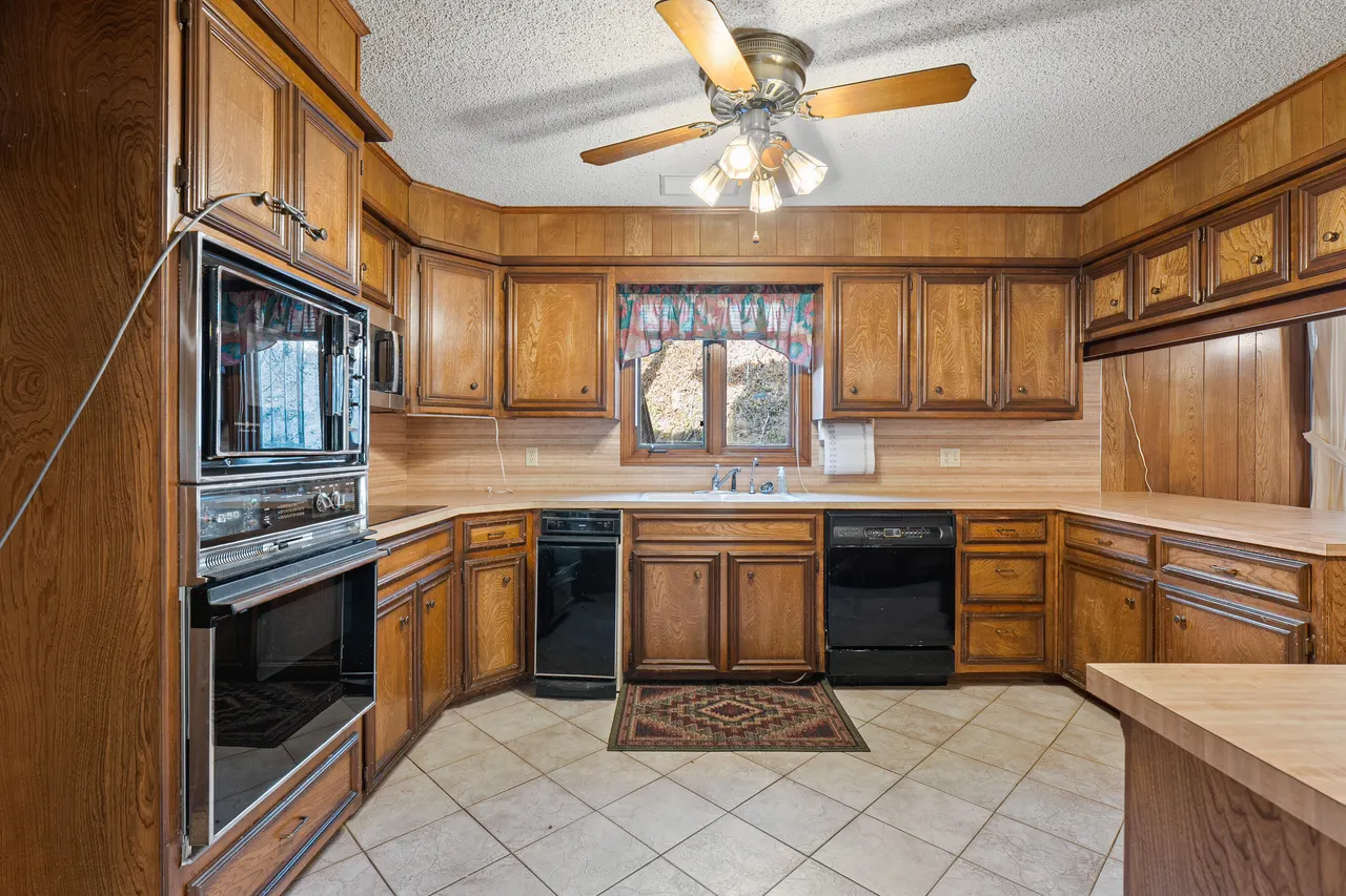 Photo 10 — 12 Foothill Drive, Ransom Canyon, TX 79366