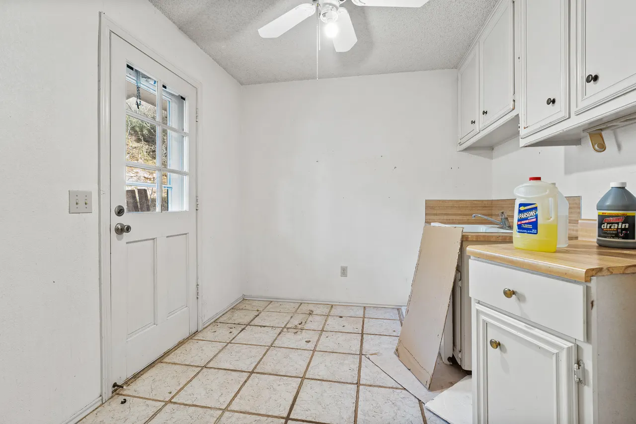 Photo 11 — 12 Foothill Drive, Ransom Canyon, TX 79366