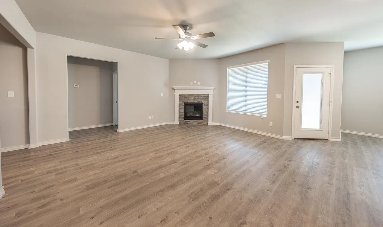 Photo 7 — 703 E 17th Street, Wolfforth, TX 79382