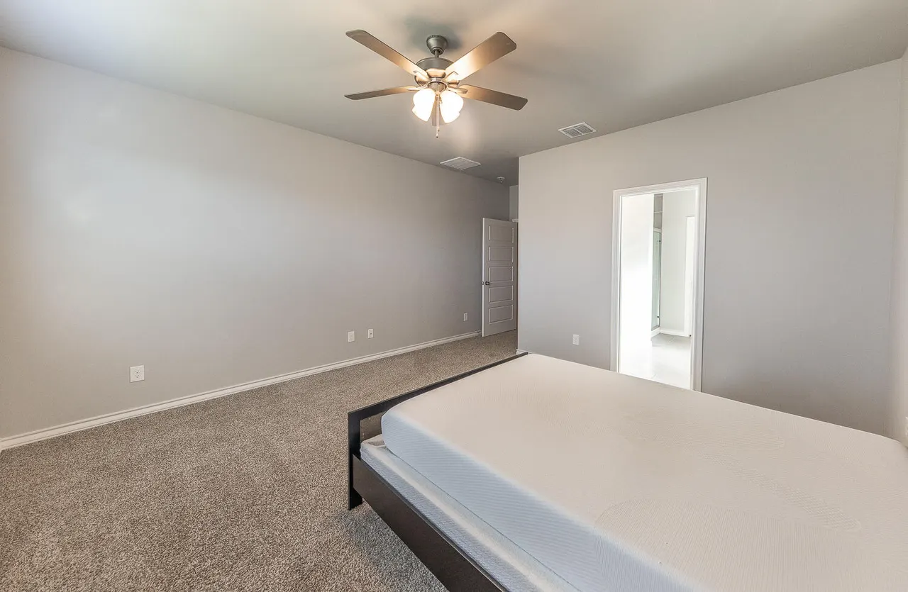 Photo 13 — 703 E 17th Street, Wolfforth, TX 79382