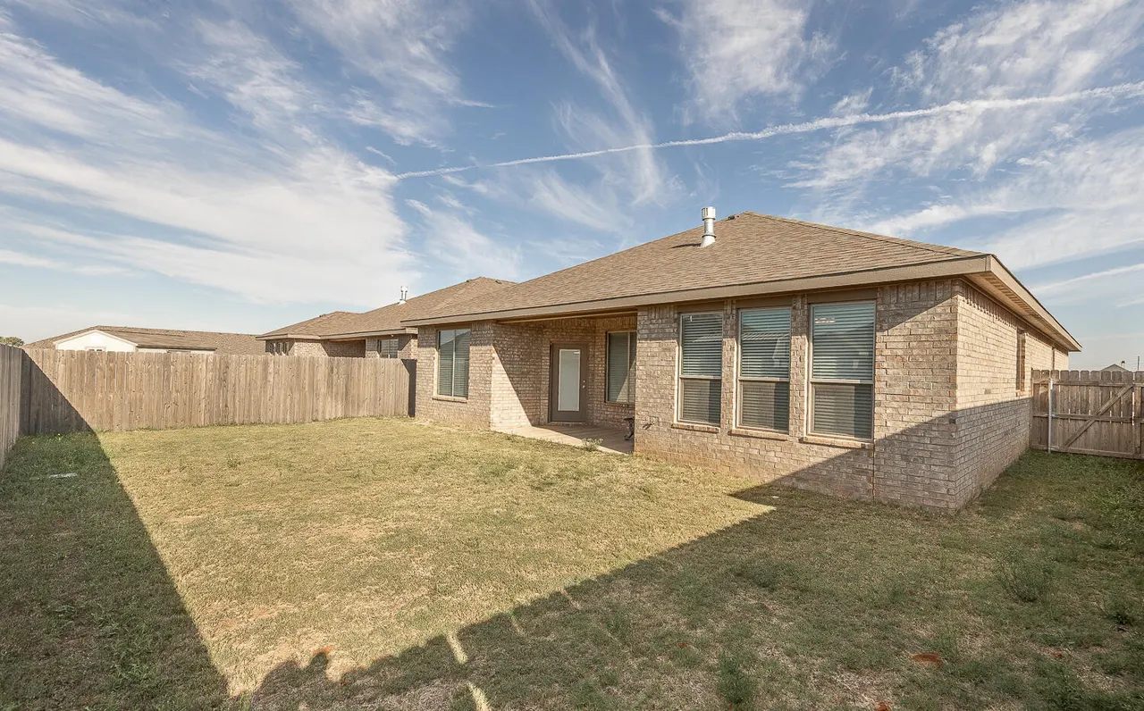 Photo 26 — 703 E 17th Street, Wolfforth, TX 79382