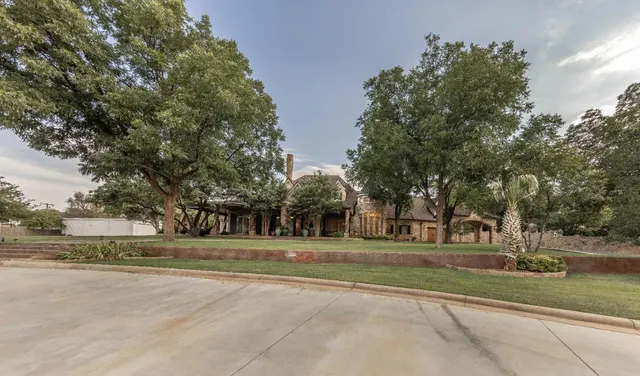 Photo 3 — 201 Juniper, Lamesa, TX 79331