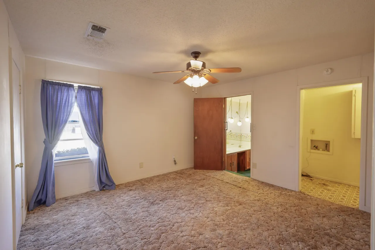 Photo 9 — 708 15th Street, Abernathy, TX 79311