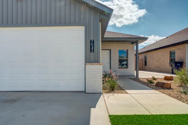 Photo 3 — 7038 41st Street, Lubbock, TX 79407