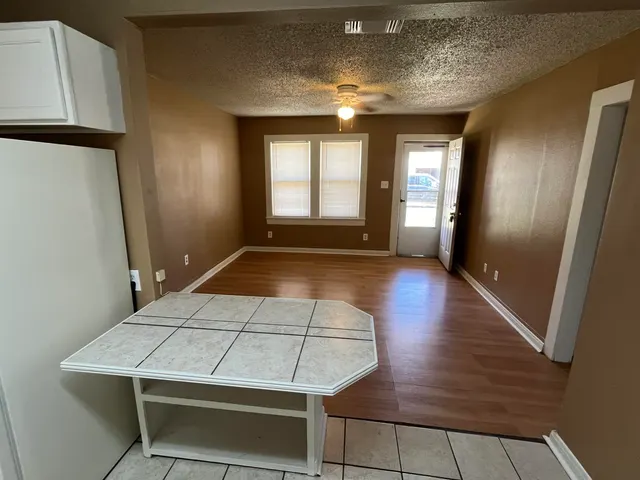 Photo 2 — 2111 25th Street, Lubbock, TX 79411