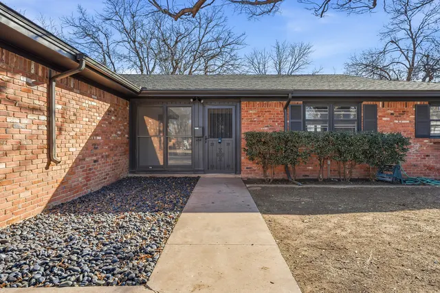Photo 3 — 6007 Norfolk Avenue, Lubbock, TX 79413