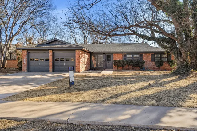 Photo 2 — 6007 Norfolk Avenue, Lubbock, TX 79413