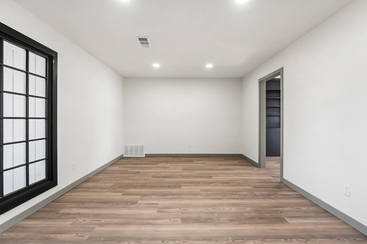Photo 9 — 6007 Norfolk Avenue, Lubbock, TX 79413