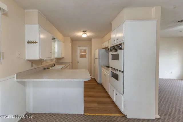 Photo 3 — 1609 68th Street, Lubbock, TX 79412