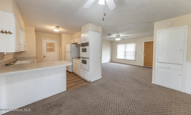 Photo 7 — 1609 68th Street, Lubbock, TX 79412