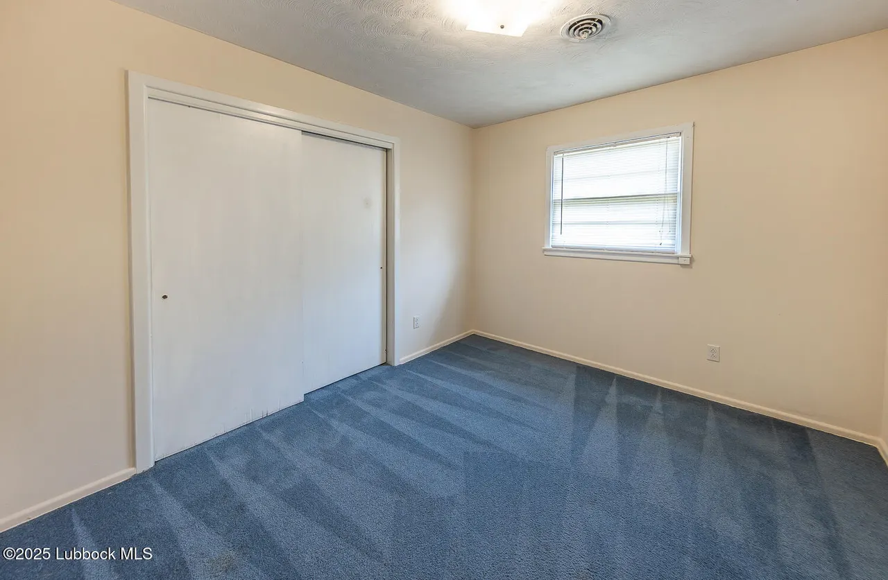 Photo 11 — 1609 68th Street, Lubbock, TX 79412