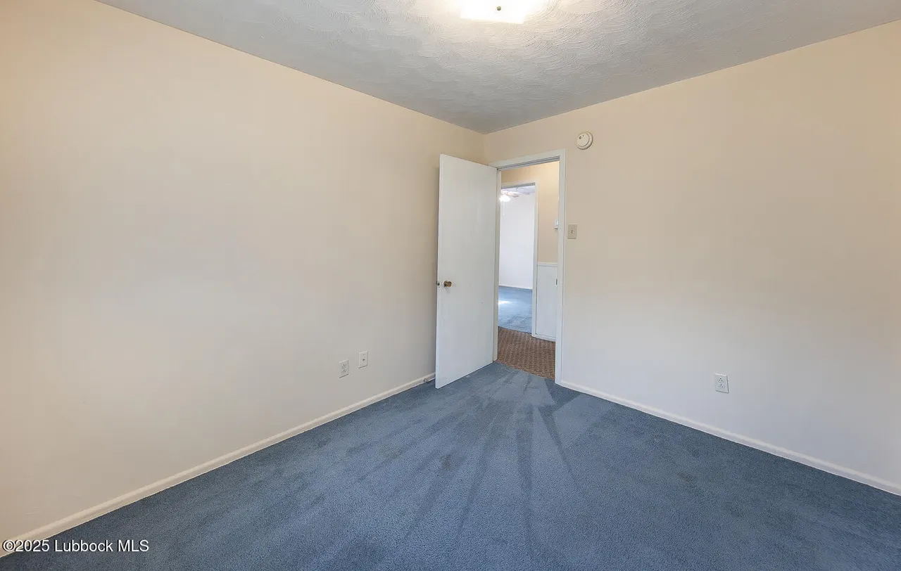 Photo 12 — 1609 68th Street, Lubbock, TX 79412