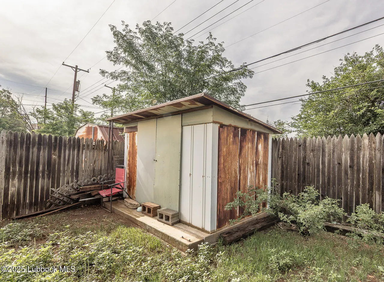 Photo 22 — 1609 68th Street, Lubbock, TX 79412