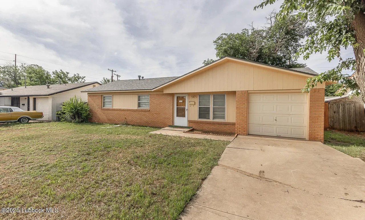 Photo 24 — 1609 68th Street, Lubbock, TX 79412