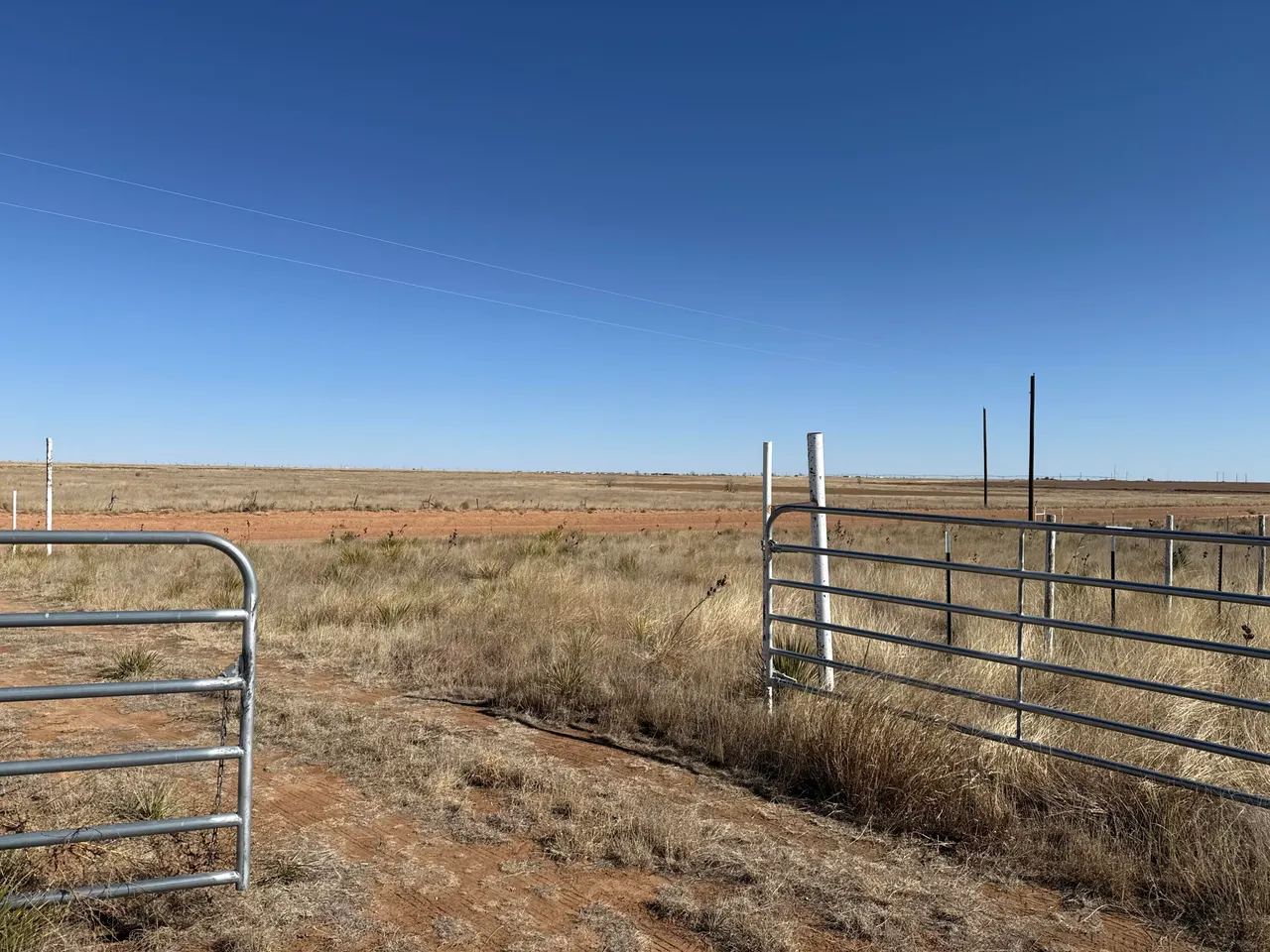 Photo 3 — 6726 E Ellis  Street, Smyer, TX 79367