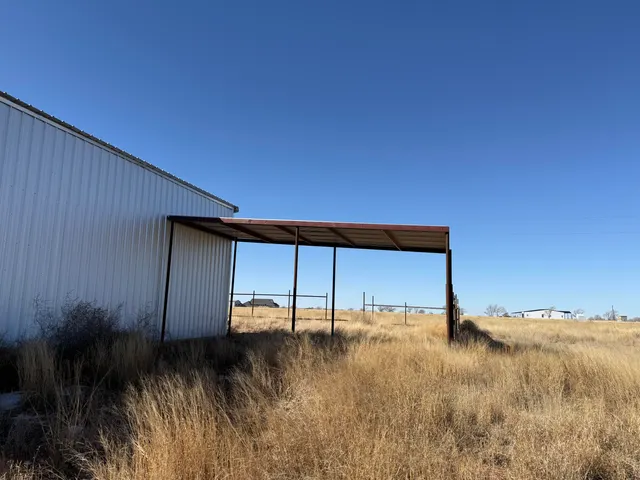 Photo 5 — 6726 E Ellis  Street, Smyer, TX 79367