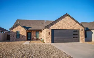 Sold home at 308 W 5th Street