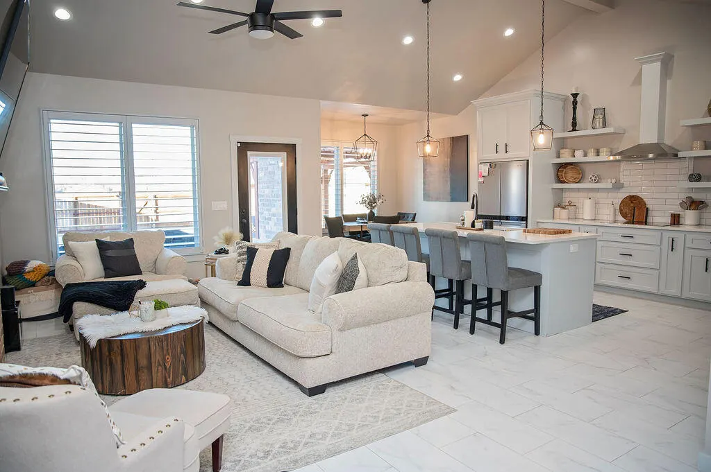 Photo 5 — 308 W 5th Street, Denver City, TX 79323