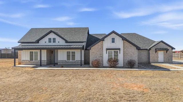 Front exterior — 7103 N Farm To Market Road 1264, Lubbock, TX 79415