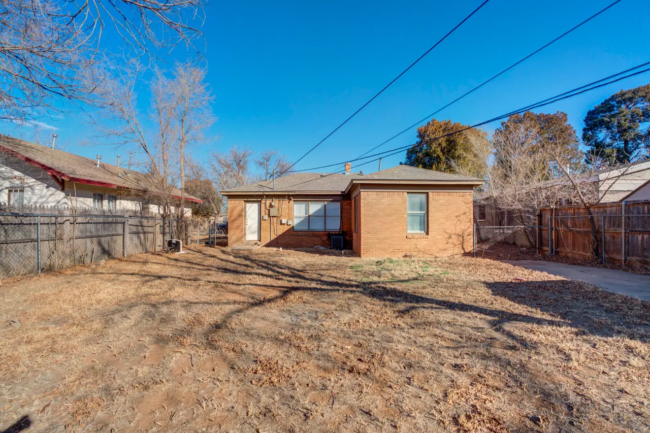 Photo 22 — 2207 20th Street, Lubbock, TX 79411
