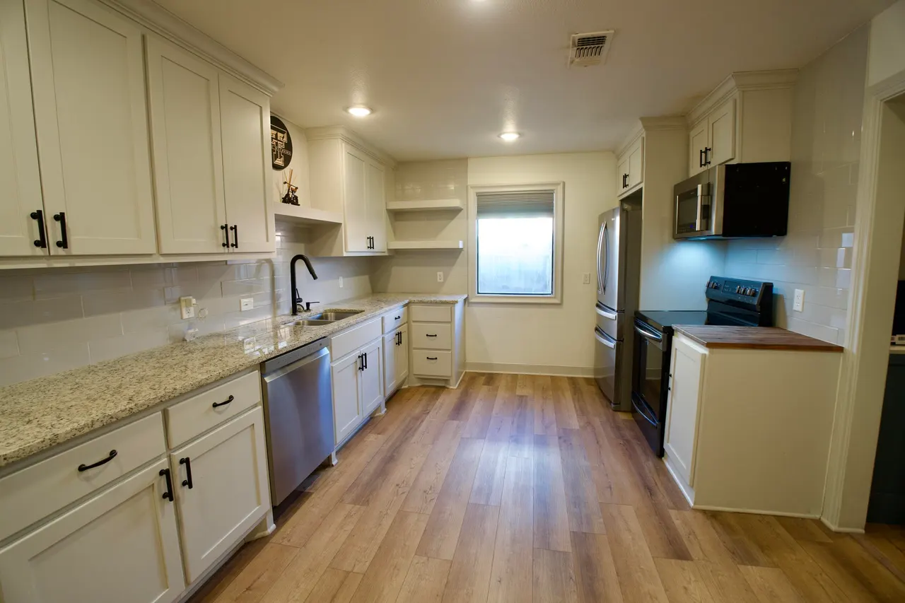 Photo 2 — 2517 52nd Street, Lubbock, TX 79413