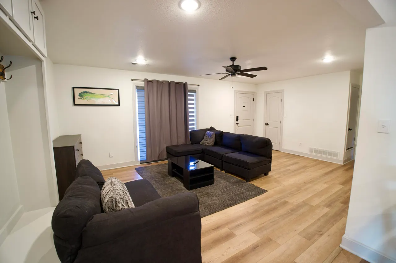 Photo 5 — 2517 52nd Street, Lubbock, TX 79413