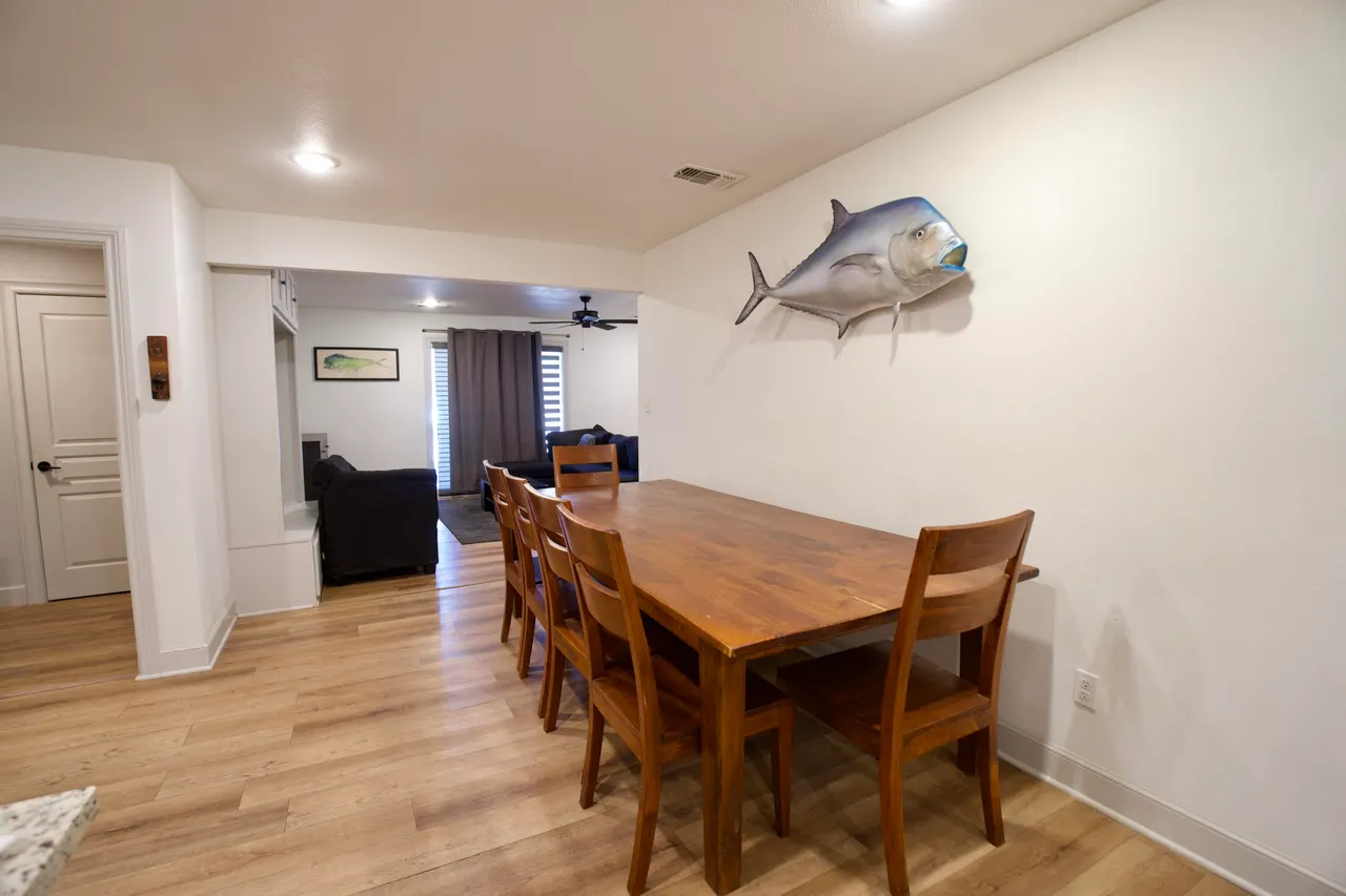 Photo 7 — 2517 52nd Street, Lubbock, TX 79413