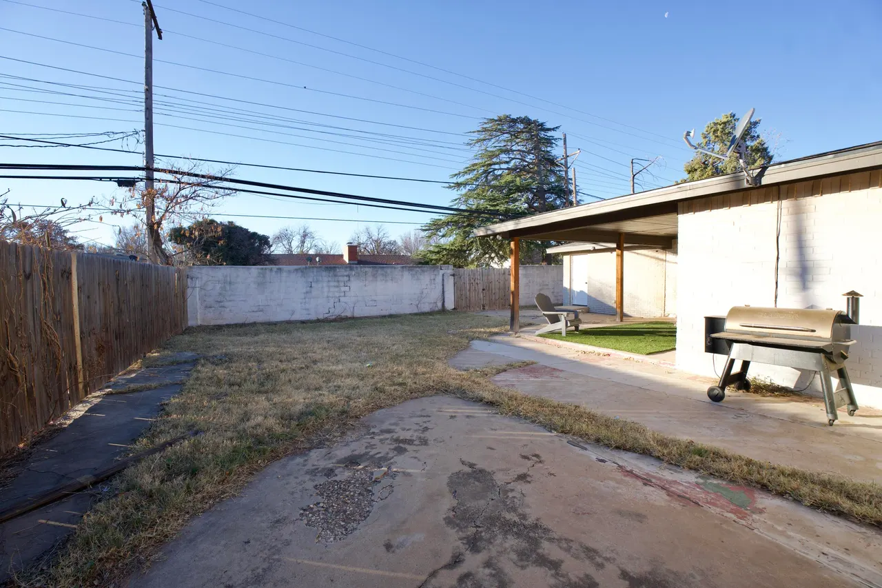 Photo 17 — 2517 52nd Street, Lubbock, TX 79413
