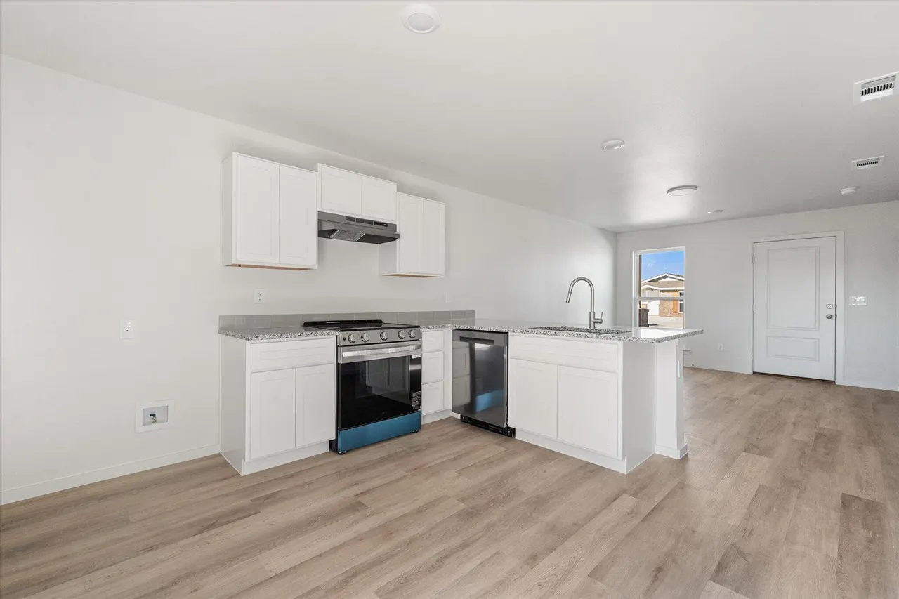 Photo 10 — 5507 Smith Street, Lubbock, TX 79416