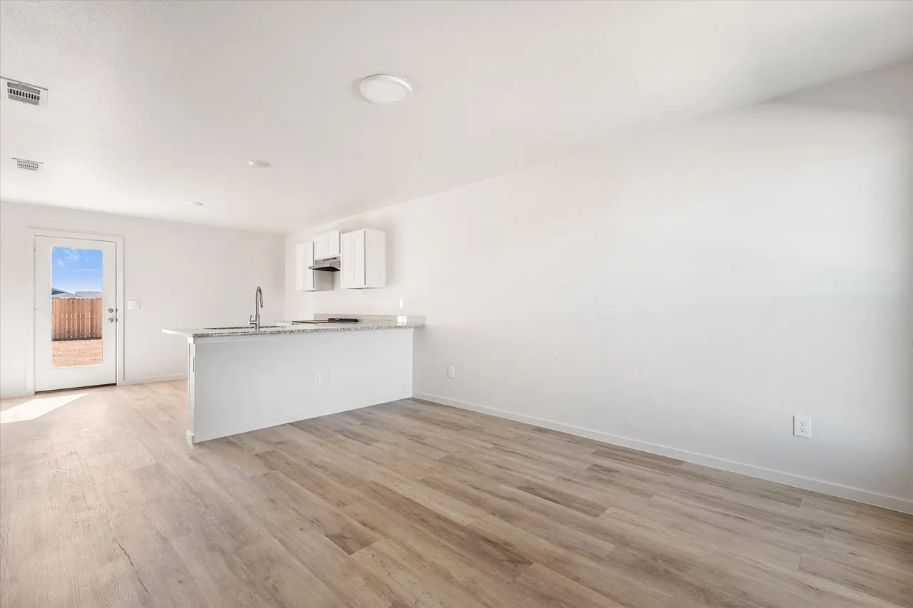 Photo 3 — 5507 Smith Street, Lubbock, TX 79416