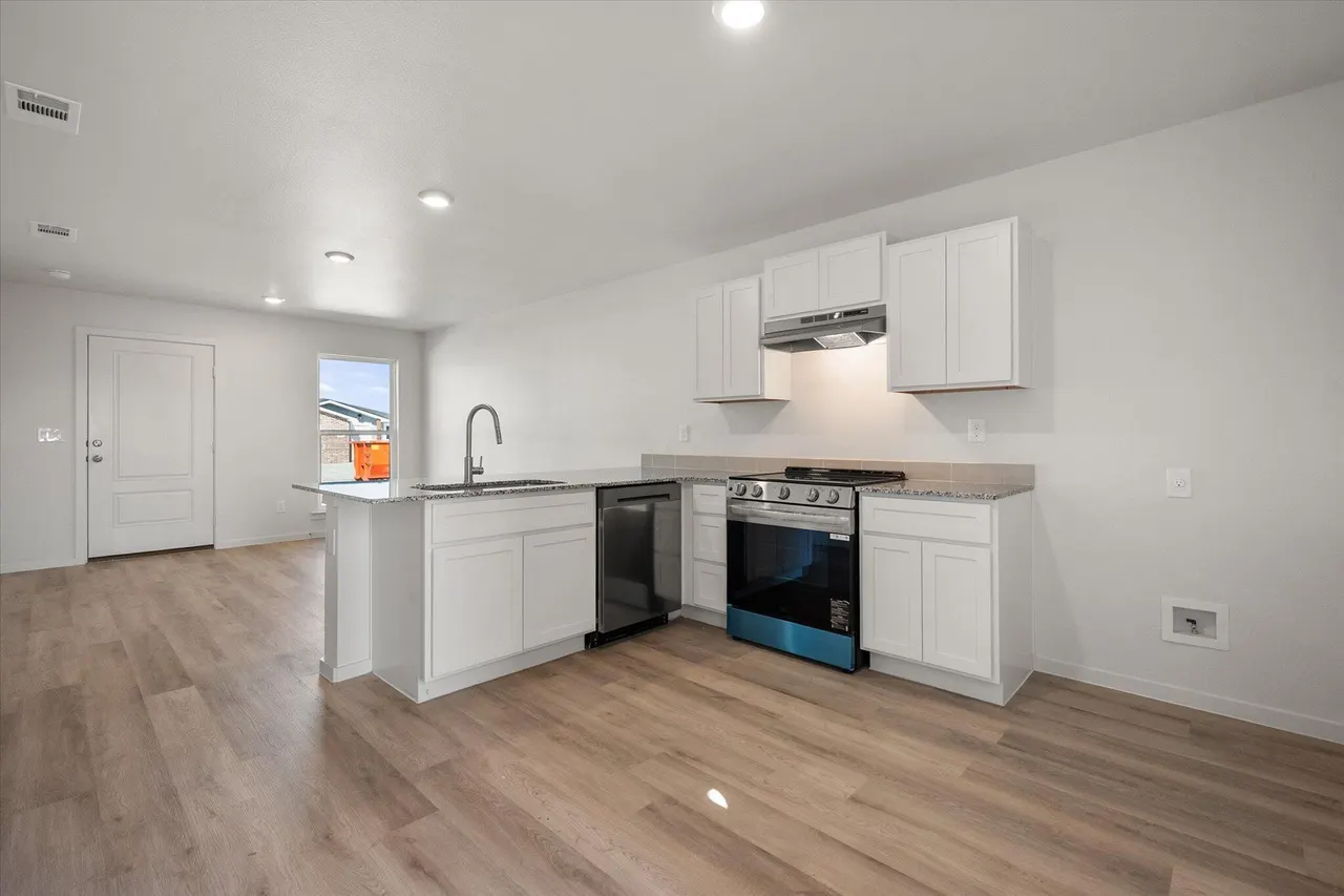 Photo 9 — 5509 Smith Street, Lubbock, TX 79416