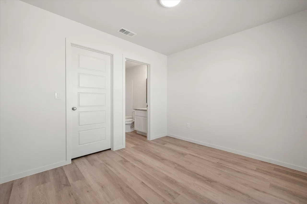 Photo 11 — 5509 Smith Street, Lubbock, TX 79416