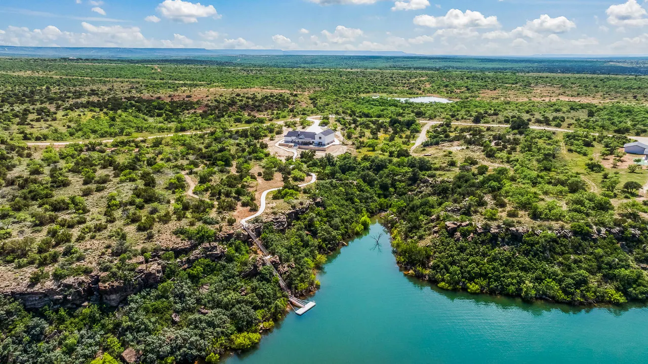 Photo 3 — 2627 Ward Road, Justiceburg, TX 79330