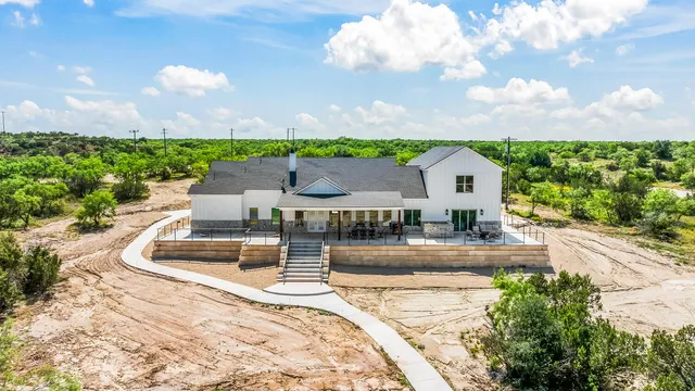 Photo 5 — 2627 Ward Road, Justiceburg, TX 79330