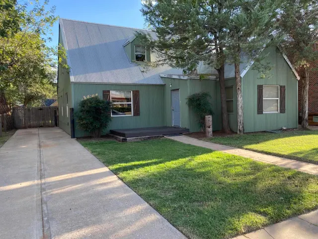 Front exterior — 2221 15th Street, Lubbock, TX 79401