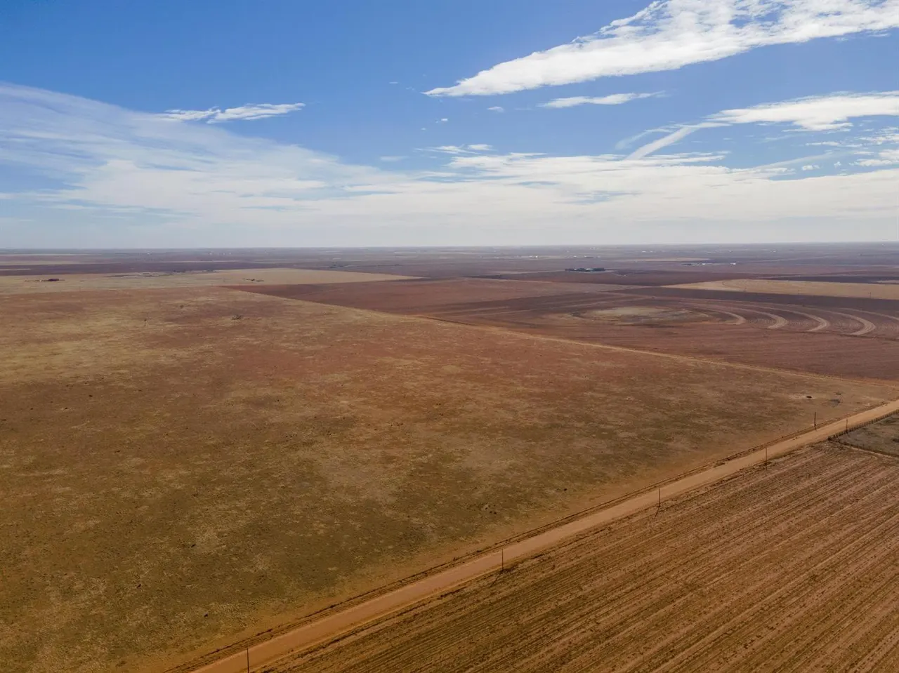 Photo 4 — 6826 Filly Road, Lubbock, TX 79407