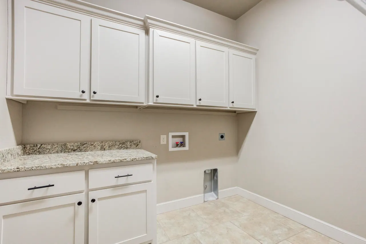Photo 56 — 617 N 9th Street, Wolfforth, TX 79382