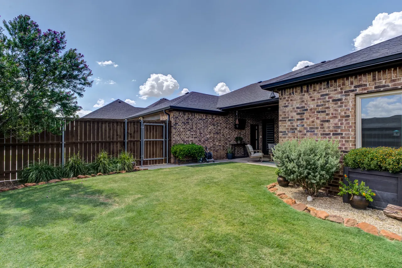 Photo 61 — 617 N 9th Street, Wolfforth, TX 79382