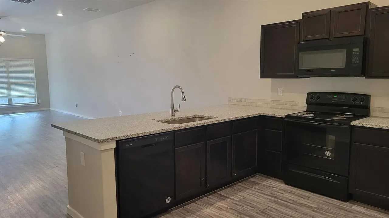 Photo 6 — 1621 133rd Street, Lubbock, TX 79423