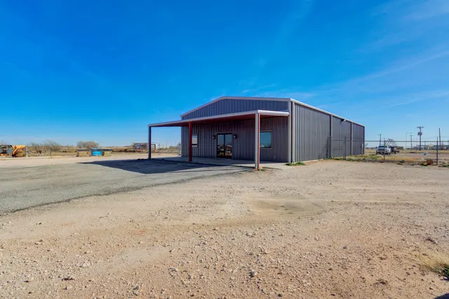 Front exterior — 1106 Seagraves Road, Brownfield, TX 79316