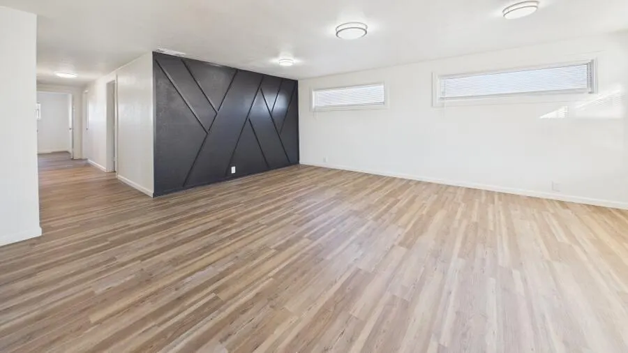 Photo 3 — 409 E 6th Street, Idalou, TX 79329